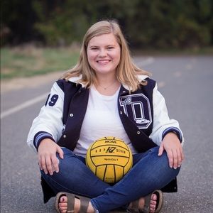 Meet your Posher, Riley